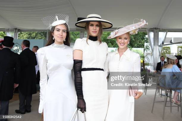 Leonora Smee Photos et images de collection - Getty Images