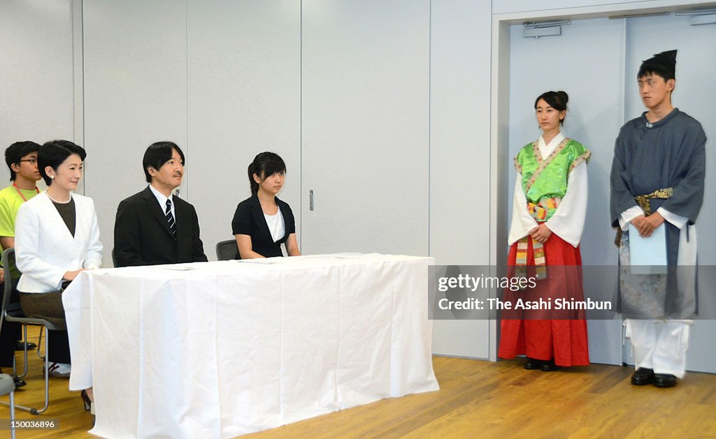 Prince Akishino Attends All-Japan High School Cultural Festival