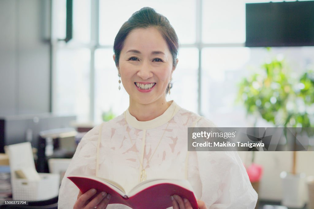 Portrait of a beautiful businesswoman.