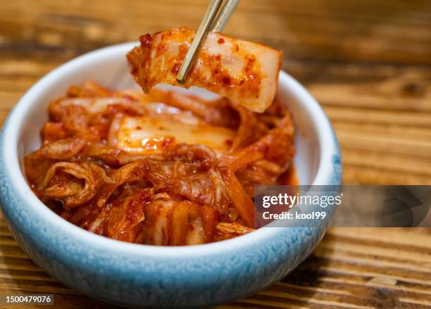korean food: kimchi - umami stock pictures, royalty-free photos & images