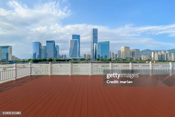 Observation Platform Railing 4,110 Porch Railing Stock Photos, High-Res Pictures, and Images - Getty ...