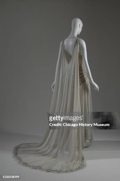 Court presentation gown, 1938 . Silk chiffon, rhinestone, glass beads by Madeleine Vionnet. Court presentation dress worn by Mrs. Potter Palmer II,...