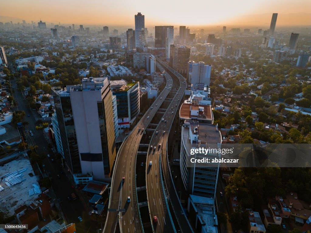 Morning traffic at Mexico City