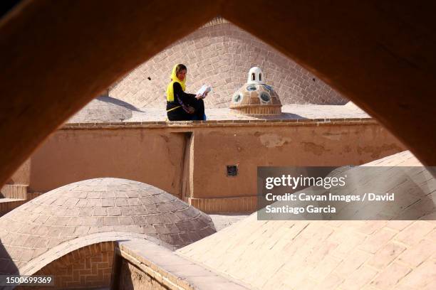 iran kashan, city, hammam sultan mir ahmad, (bath house), roof - turks bad stockfoto's en -beelden