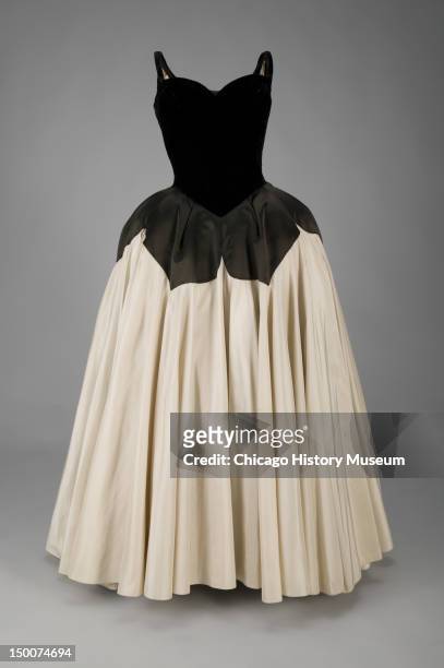Evening dress, Petal, 1951 . Silk velvet, silk satin, silk taffeta by Charles James; worn by Mrs Harvey Byron Jr, nee Kathleen Whitcomb. Known as the...