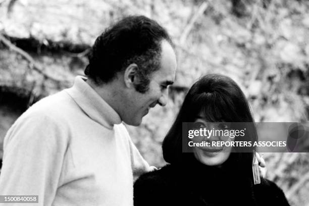 Michel Piccoli et Juliette Gréco à Saint-Paul de Vence en décembre 1966, France.