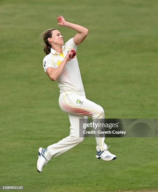 Ellyse Perry of Australia bowls during day two of the LV= Insurance Women's Ashes Test match between England and Australia at Trent Bridge on June...