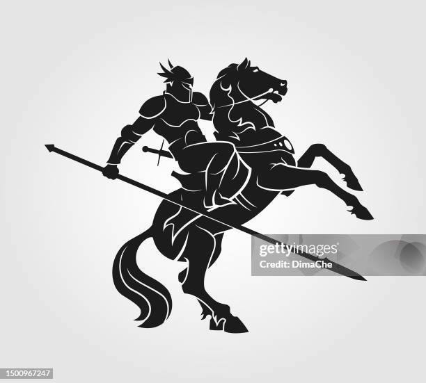 ritter auf einem pferd mit einem speer - ausgeschnittene vektorsilhouette - traditioneller helm stock-grafiken, -clipart, -cartoons und -symbole