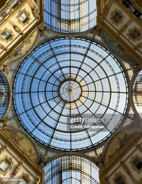 galleria vittorio emanuele ii, milan - galleria vittorio emanuele ii stock pictures, royalty-free photos & images