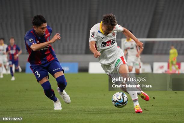 Kensuke Nagai of Nagoya Grampus in action during the J.LEAGUE Meiji Yasuda J1 18th Sec. Match between F.C.Tokyo and Nagoya Grampus at Ajinomoto...