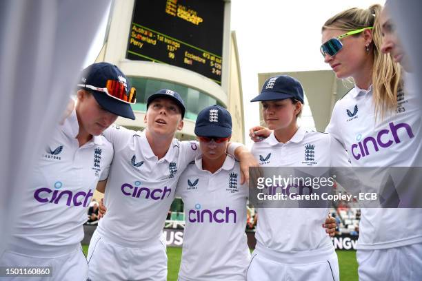 England captain Heather Knight speaks to her team before taking the field during day three of the LV= Insurance Women's Ashes Test match between...