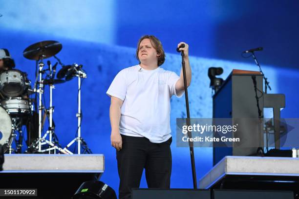 Lewis Capaldi performs at Day 4 of Glastonbury Festival 2023 on June 24, 2023 in Glastonbury, England.