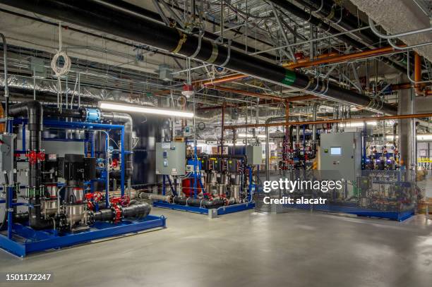 wasser-recycling-anlage - wasserpumpanlage stock-fotos und bilder