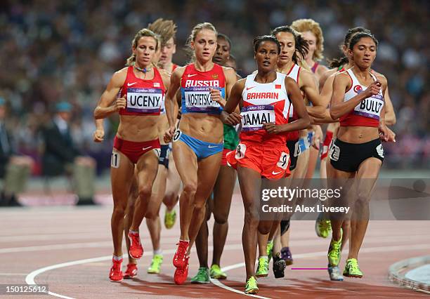 Morgan Uceny of the United States, Ekaterina Kostetskaya of Russia, Maryam Yusuf Jamal of Bahrain and Gamze Bulut of Turkey compete in the Women's...