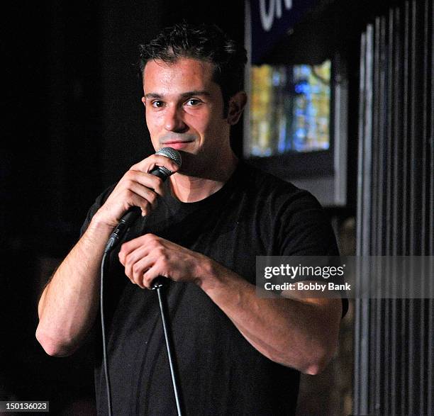 Mike Rine Mike Recine Photos and Premium High Res Pictures - Getty Images