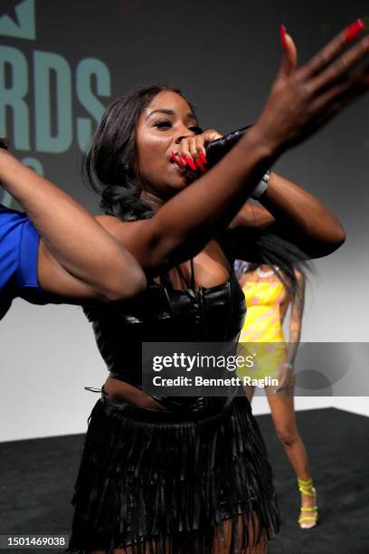 Mob Queen Rapper Crime Mob And Rap Photos and Premium High Res Pictures - Getty Images