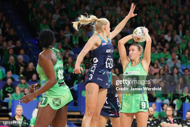 Sasha Glasgow of the Fever takes a super shot at the net during the Super Netball Semifinal match between Melbourne Vixens and West Coast Fever at...