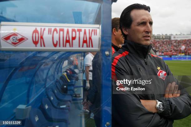 Spartak Moscow head coach Unai Emery looks on during the Russian Premier League match between FC Zenit St. Petersburg and FC Spartak Moscow, at the...