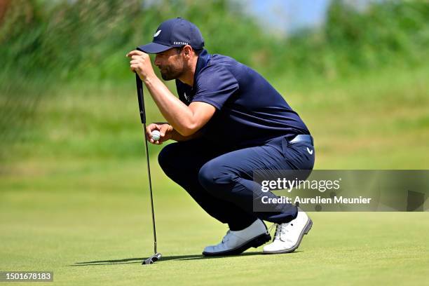 Lee Slattery of England lines for a putt on the 11th hole during Day Four of the Open de Bretagne at Golf Blue Green de Pleneuf Val Andre on June 25,...