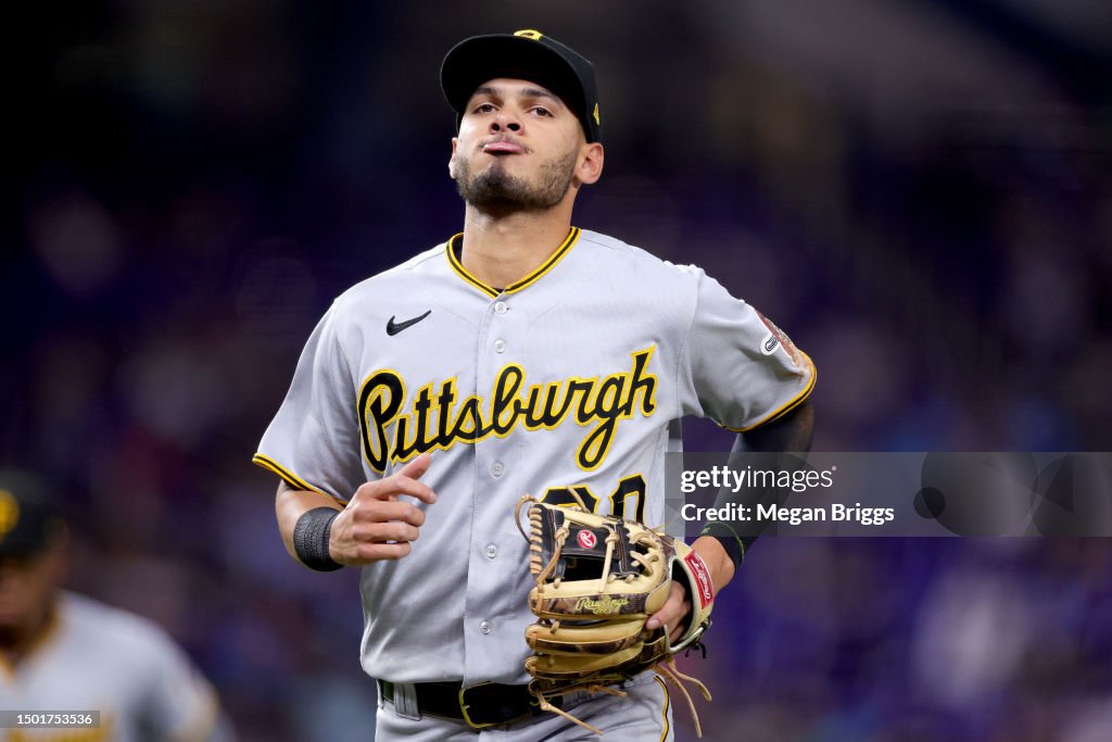 Pittsburgh Pirates v Miami Marlins