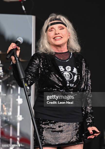 Debbie Harry Photos and Premium High Res Pictures - Getty Images