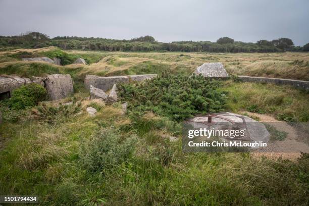 point du hoc - june 1944 stock pictures, royalty-free photos & images