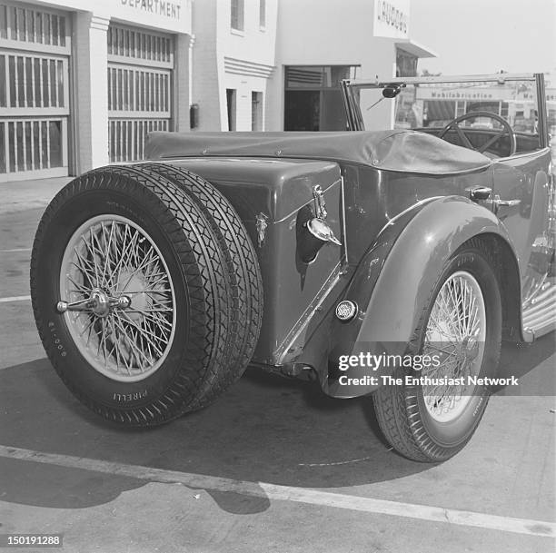 Alfa Romeo Type 8C 2300 parked in front of Otto Zipper's Precision Motor Car service area in Santa Monica, California.