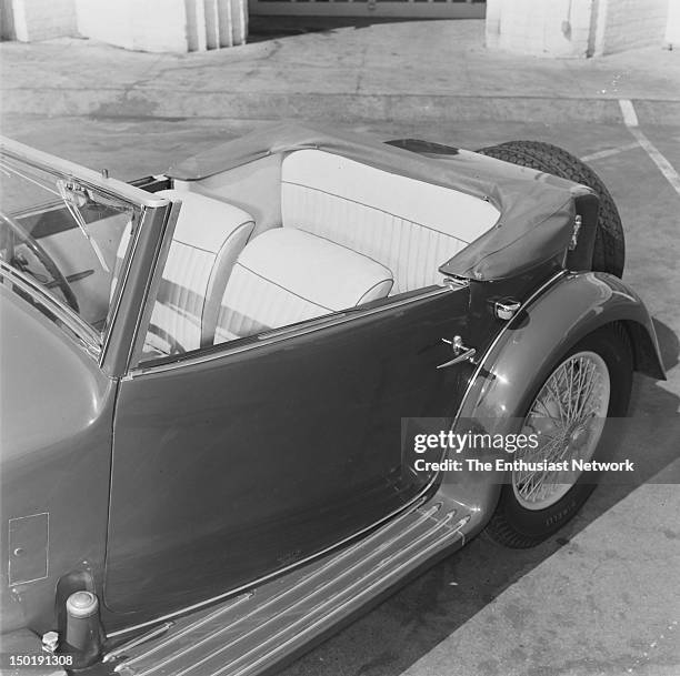 Alfa Romeo Type 8C 2300 parked in front of Otto Zipper's Precision Motor Car service area in Santa Monica, California.