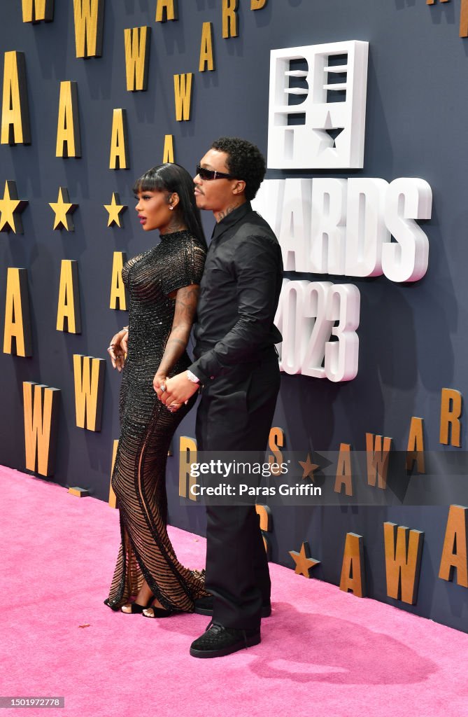 bet-awards-2023-red-carpet.jpg?s=1024x1024&w=gi&k=20&c=0YFbPrEc8Xsn8SjXadkJiZRJUaWPKDIW4ebdX3uiIz0=