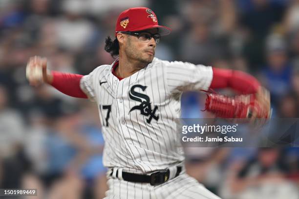 Joe Kelly of the Chicago White Sox pitches in the eighth inning against the Toronto Blue Jays at Guaranteed Rate Field on July 4, 2023 in Chicago,...