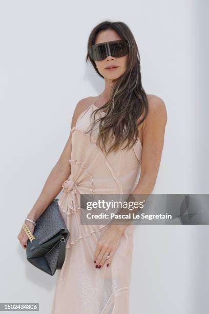 Victoria Beckham attends the "Le Chouchou" Jacquemus' Fashion Show at Chateau de Versailles on June 26, 2023 in Versailles, France.