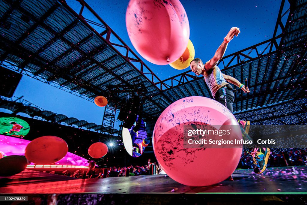 Coldplay Perform In Milan