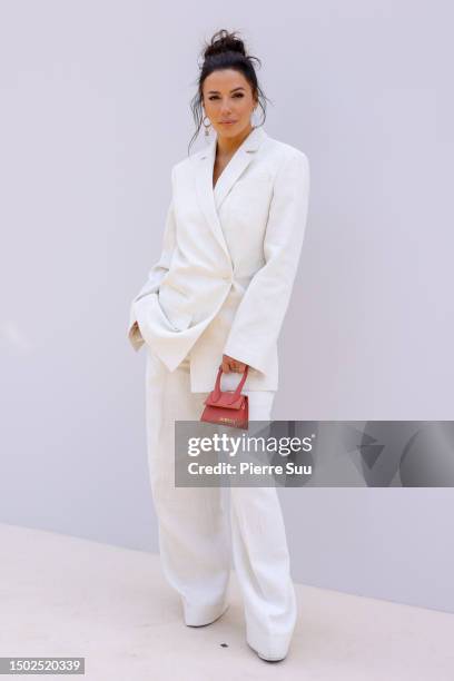 Eva Longoria attends the "Le Chouchou" Jacquemus' Fashion Show at Chateau de Versailles on June 26, 2023 in Versailles, France.