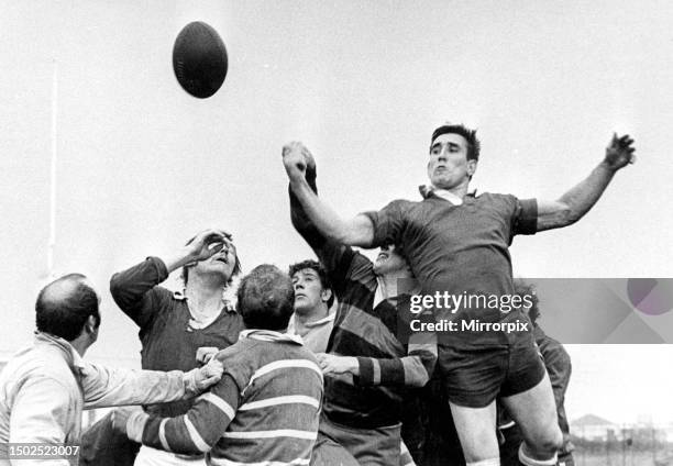 70s Rugby Player 366 Rugby 1970 Stock Photos, High-Res Pictures, and Images - Getty Images