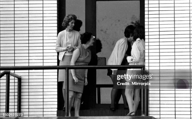 Trippers and fans looking round George Best's luxury home in Blossom Lane, Bramhall, Cheshire. 4th October 1970.