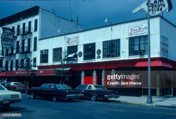Clam broth House in Hoboken, New Jersey. It is the "home of Frank Sinatra" October 1, 1977.