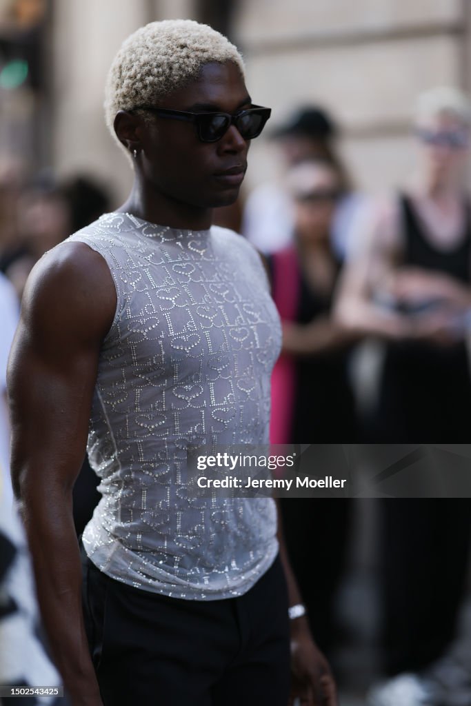 Street Style - Paris Fashion Week - Menswear Spring/Summer 2024 : Day Six