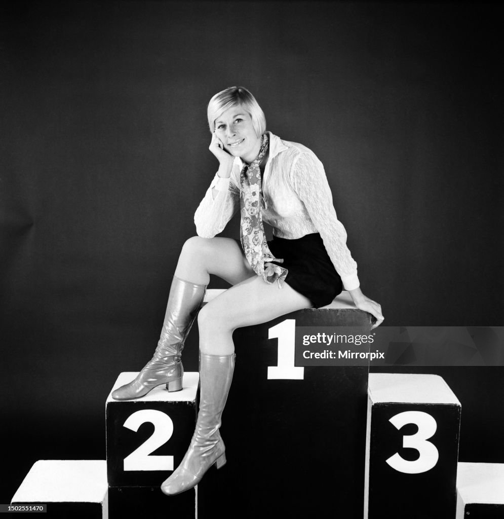 Mary Riand British runner Mary Rand poses during a photoshoot in the studio ...