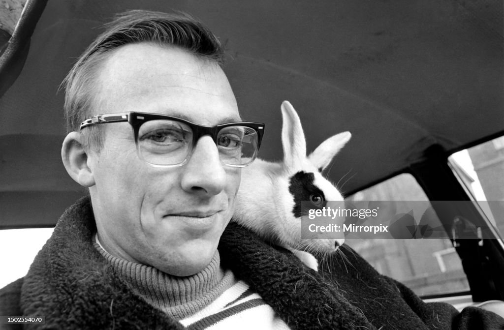 Texi Rabbit Southport taxi driver 28 year old Ray Williams heard mysterious... News ...