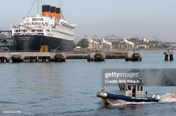 Patrollogix Rms Long Beach Police Department Marine Unit on patrol past the RMS Queen ...