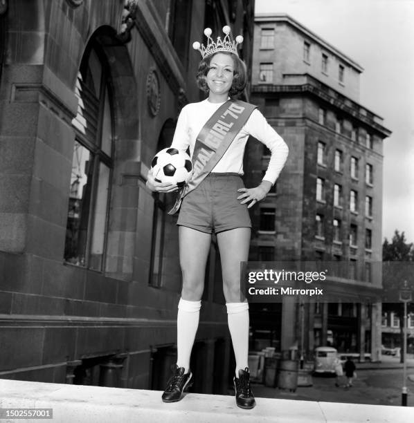387 Leslie Powell Photos & High Res Pictures Getty Images
