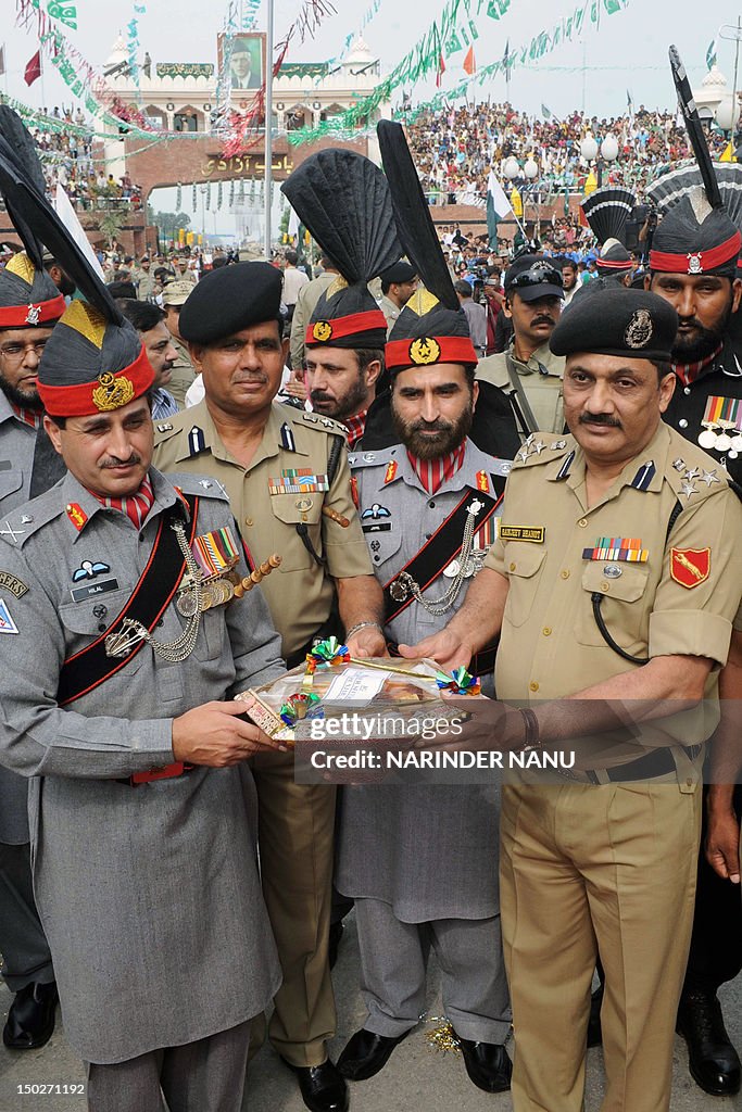Pakistan Rangers Director General, Major General Mian Mohammad Hilal ...