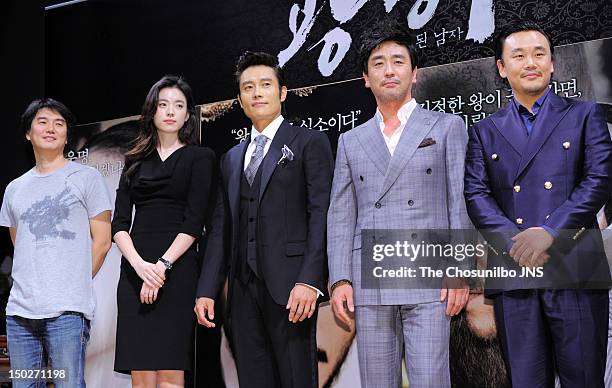Kim In Kwon Kim Chang Kwon Photos and Premium High Res Pictures - Getty Images