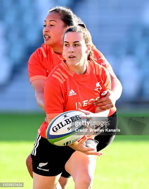 Rosie Kelly gets a pass away during a New Zealand Black Ferns training session at Ballymore Stadium on June 27, 2023 in Brisbane, Australia.