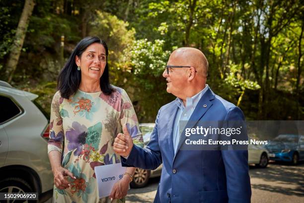 The secretary general of the PPdeG, Paula Prado, and the provincial president of the PP of Ourense, Manuel Baltar, during the presentation of the...