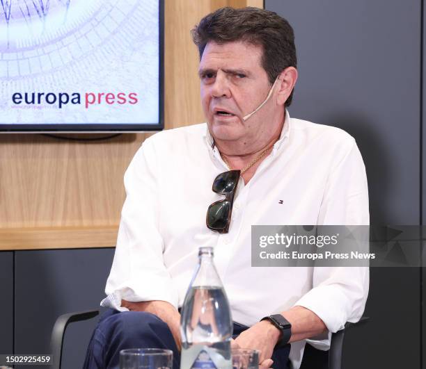 The president of the Glaucoma Association for Affected Patients and Family Members , Joaquin Carratala, participates in a Europa Press briefing with...