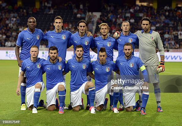 Italy team poses for a photo during the international friendly match between England and Italy at Stade de Suisse, Wankdorf on August 15, 2012 in...