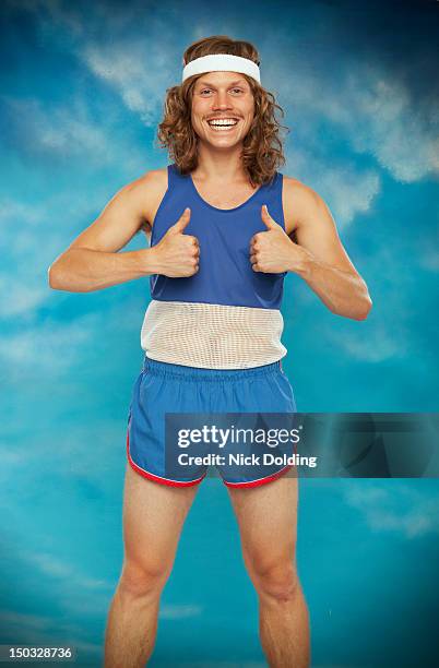 retro sport 69 - sorriso amarelo imagens e fotografias de stock