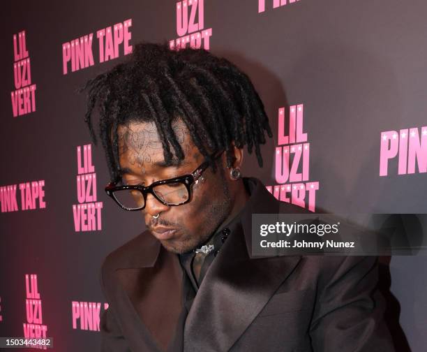 lil uzi pink dress Lil Uzi's Pink Dress (@liluziiscutex) Facebook
