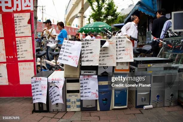 Computer Sales Parth Cpu Sale Photos and Premium High Res Pictures - Getty Images